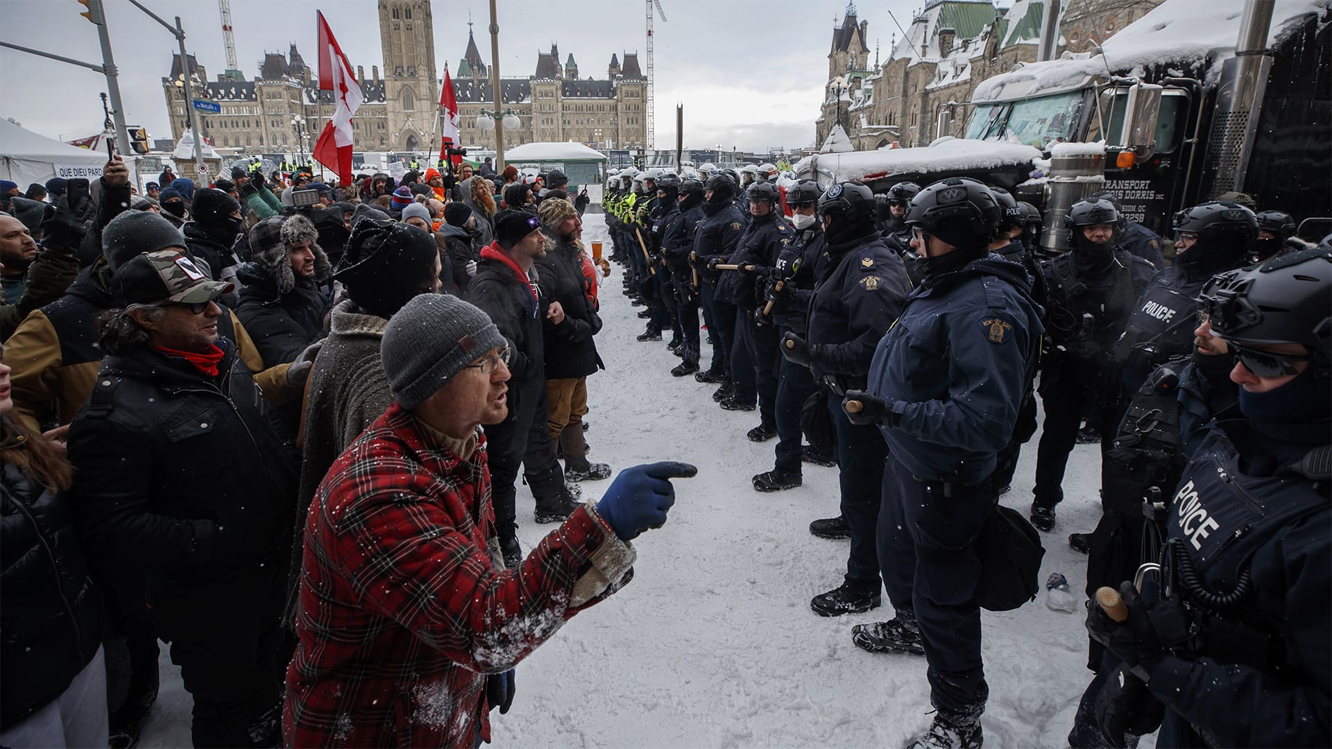 Ottawa police were left 'floundering' during convoy, top official tells ...