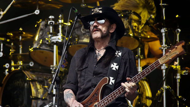 Lemmy Kilmister of Motörhead dead at age 70 | CBC News