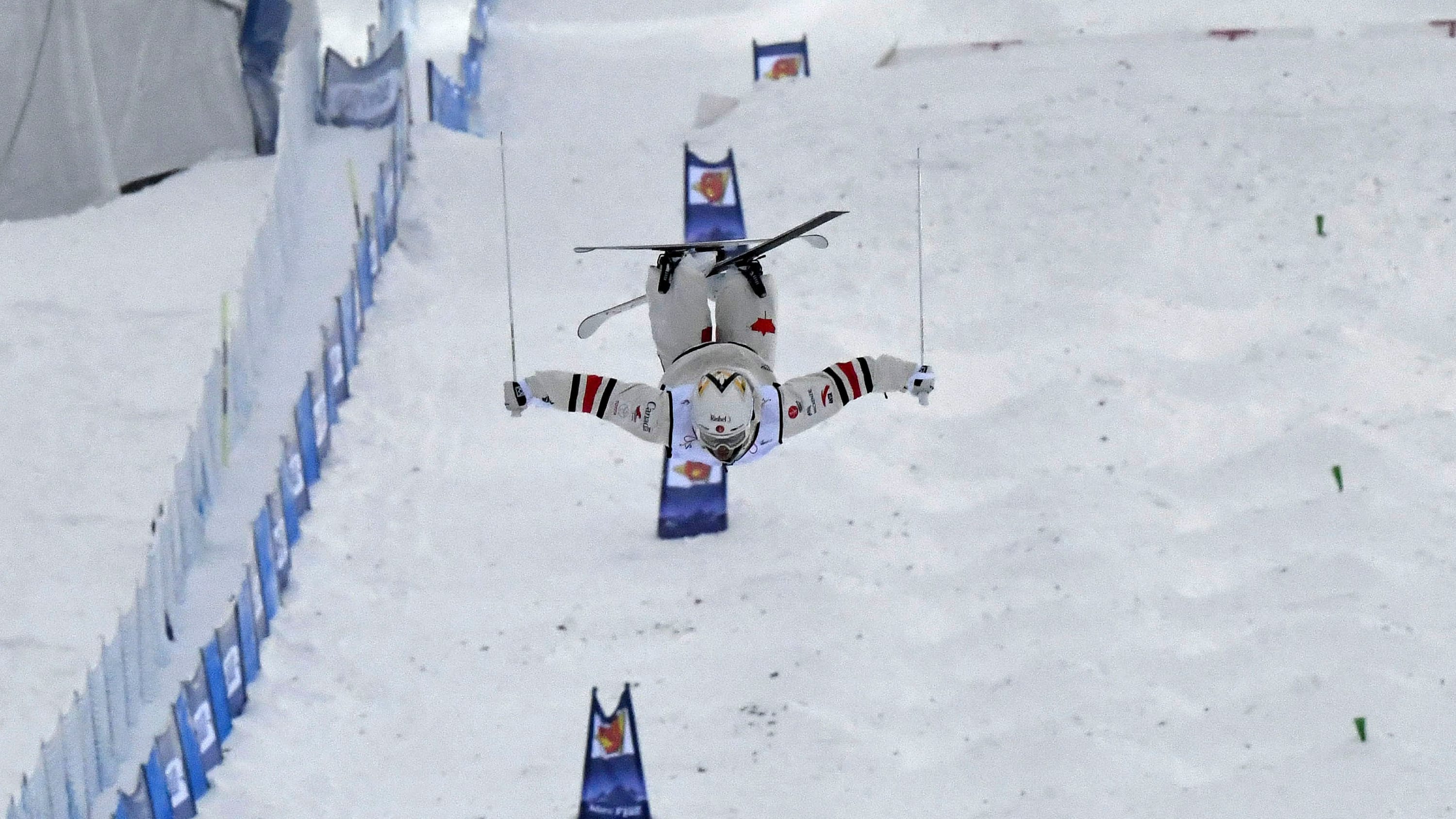 Mikaël Kingsbury Places 1st In World Cup Dual Moguls Event | CBC.ca