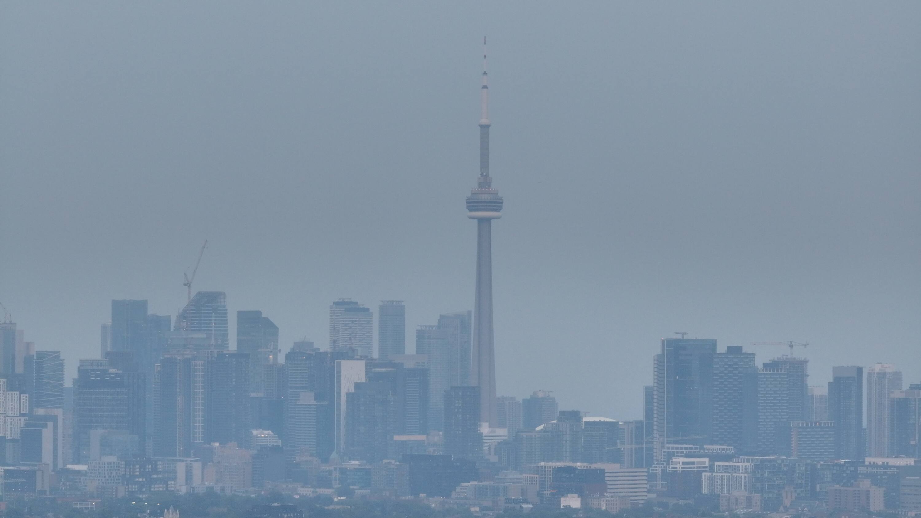 Toronto has poor air quality right now. How much of a risk does that ...