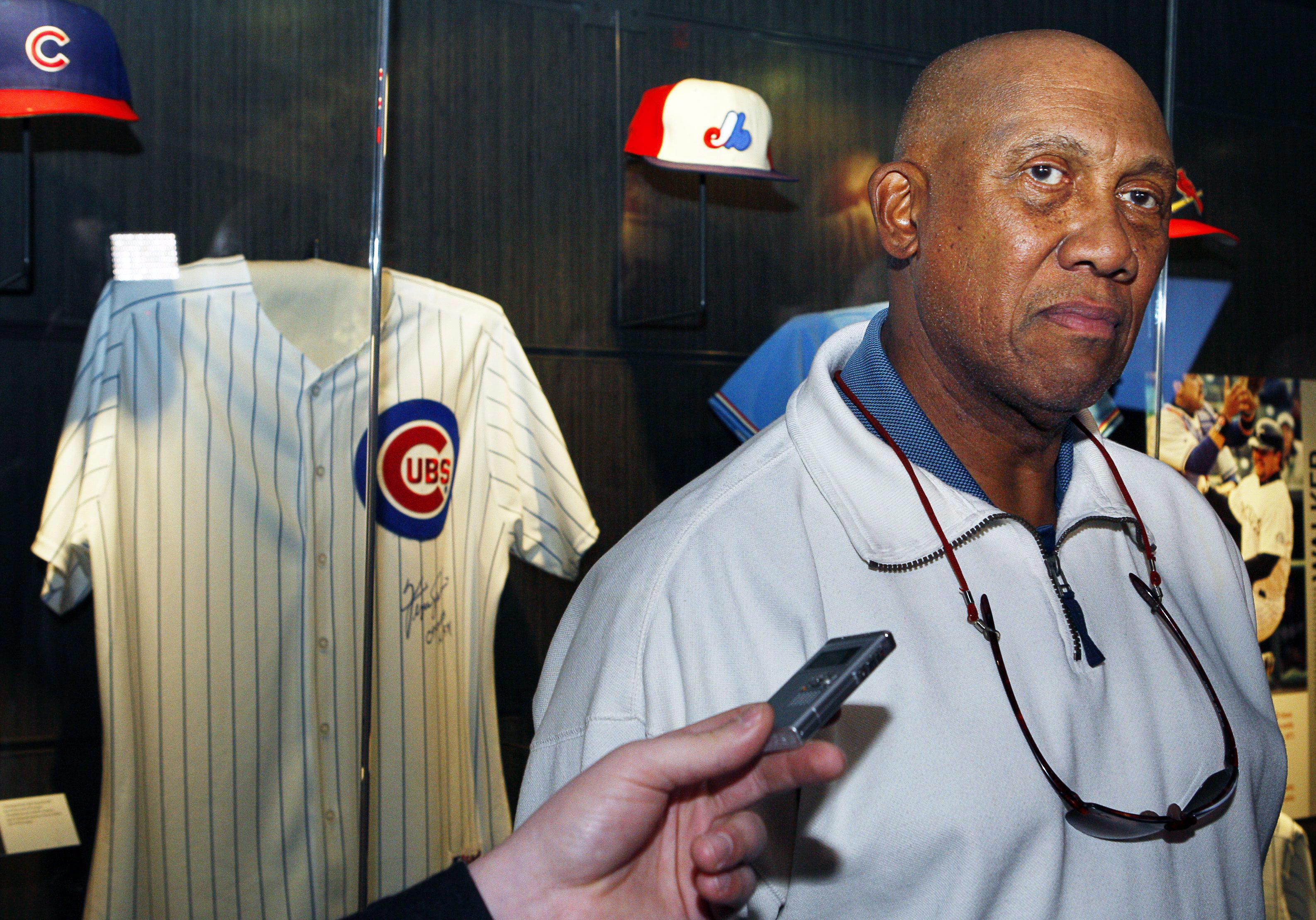 Cubs to honour Canada's Fergie Jenkins with statue outside Wrigley ...