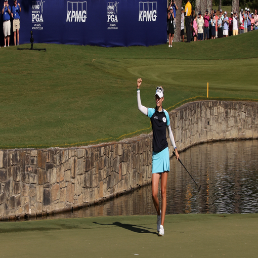 picture Nelly Korda Golf Shoes 2