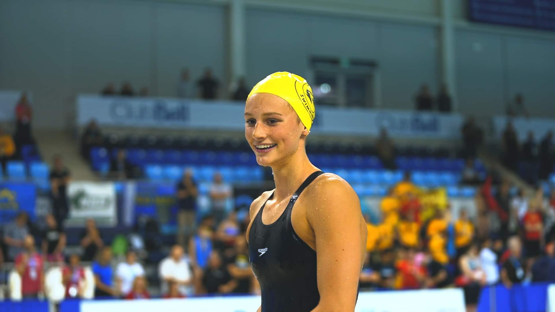 Summer McIntosh wins gold in 400m IM, becomes only Canadian