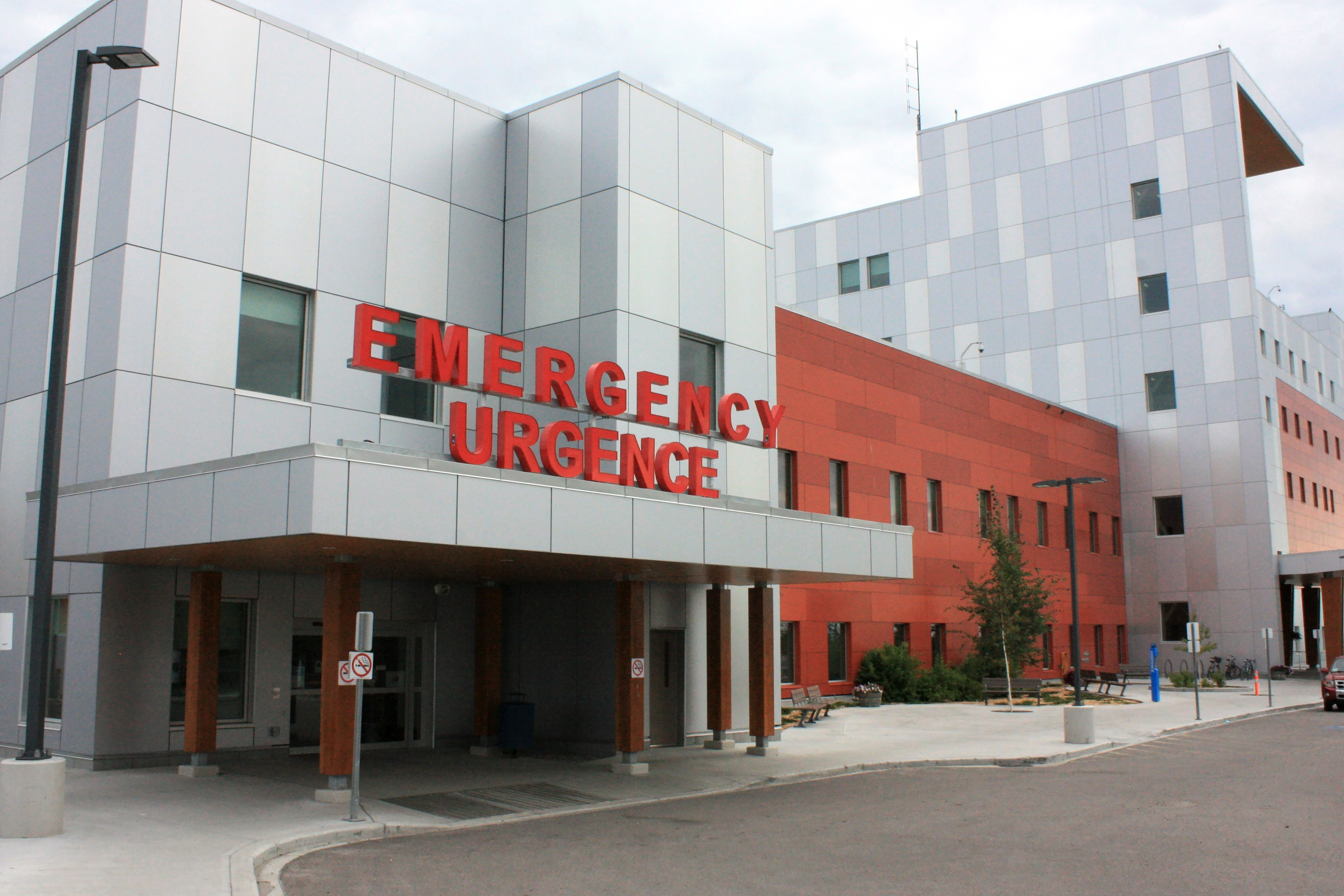Yellowknife obstetrics unit still closed after fire evacuation; Yellowknife obstetrics unit still closed after fire evacuation