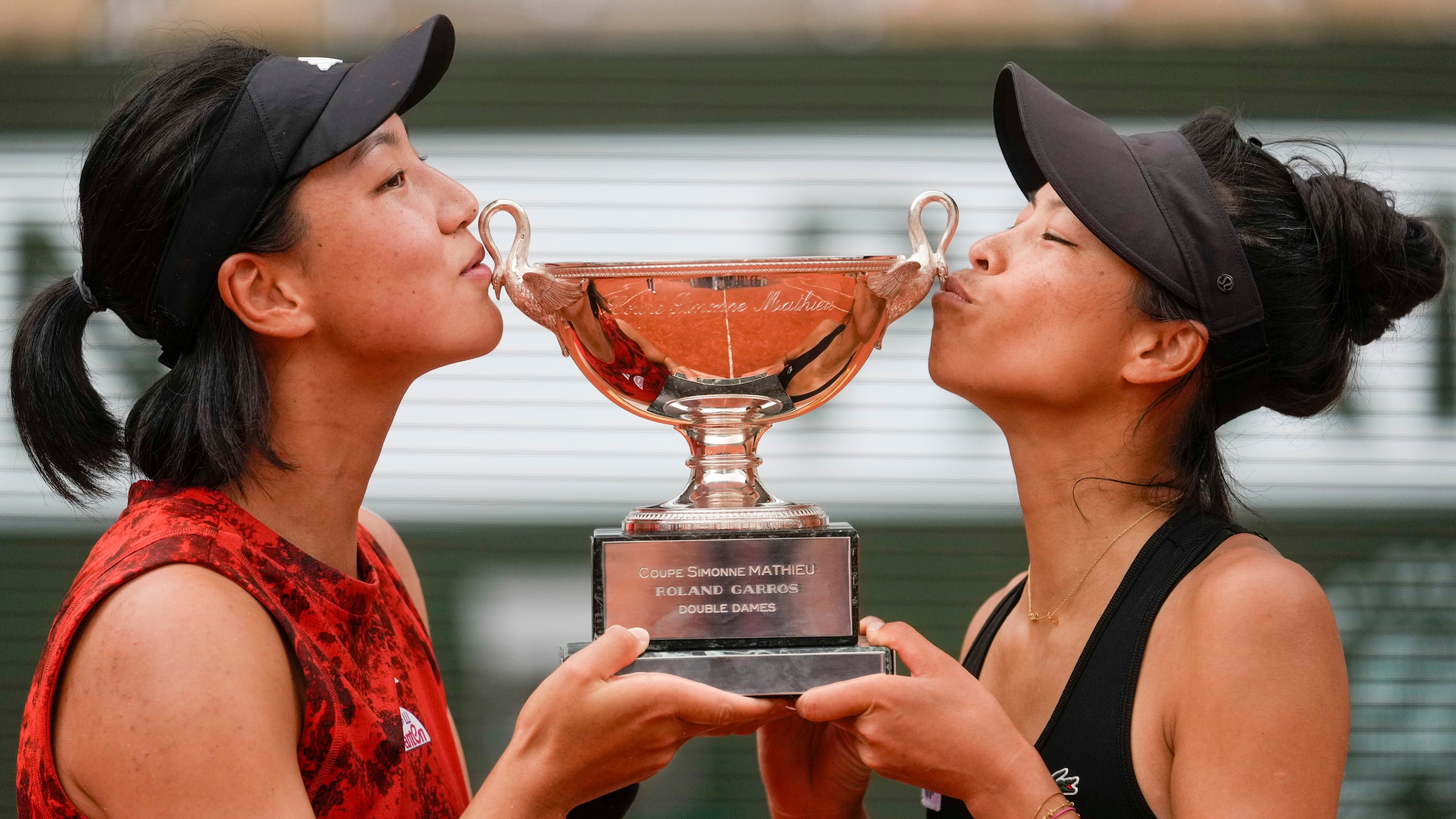 Hsieh and Wang defeat Fernandez and Townsend to capture French Open women's  doubles alt