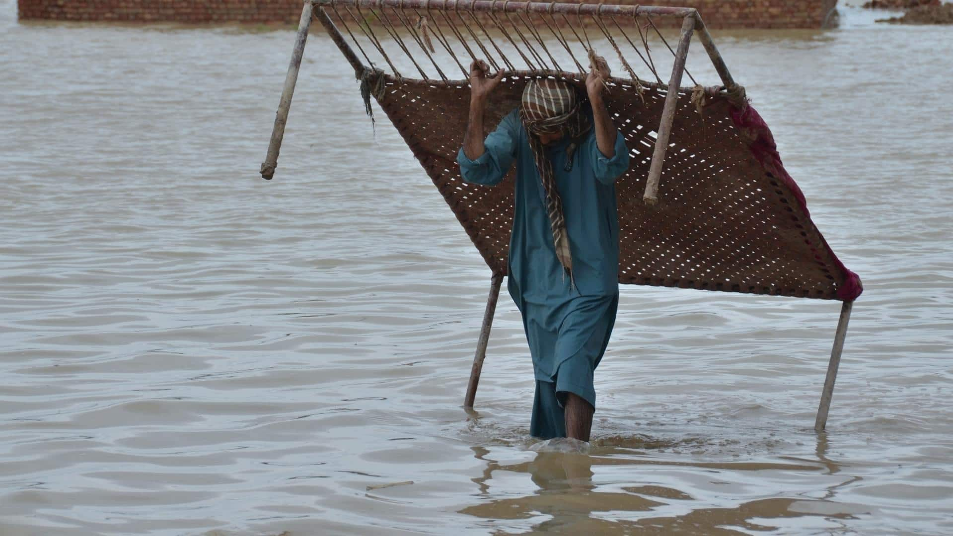 Casi 1.000 muertos por inundaciones durante temporada de monzones en Pakistán