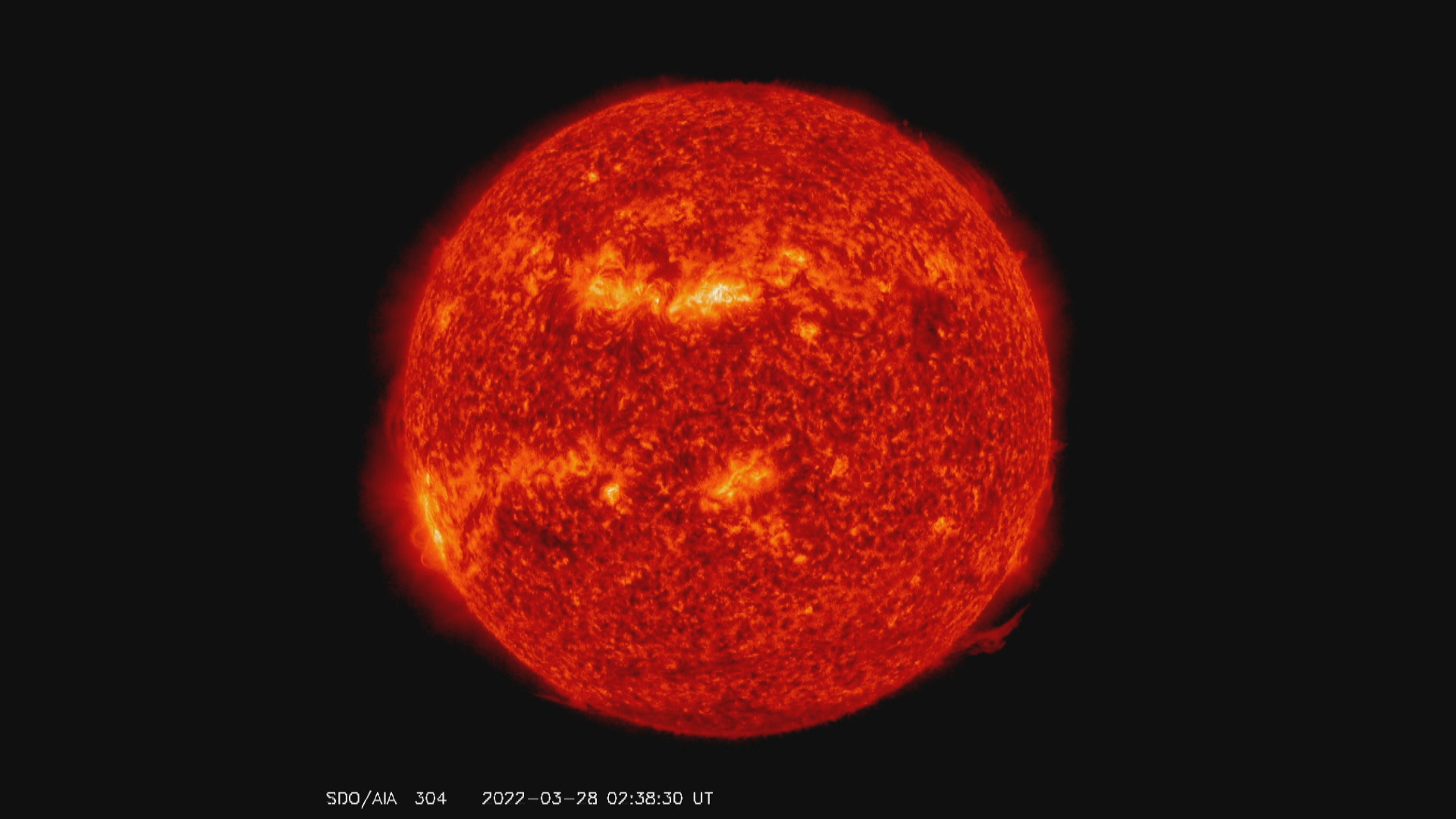 A 'cannibal' is on its way from the sun, but don't panic: You might see ...