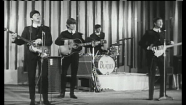 Record-setting Beatles sing-along toasts 50th anniversary | CBC News