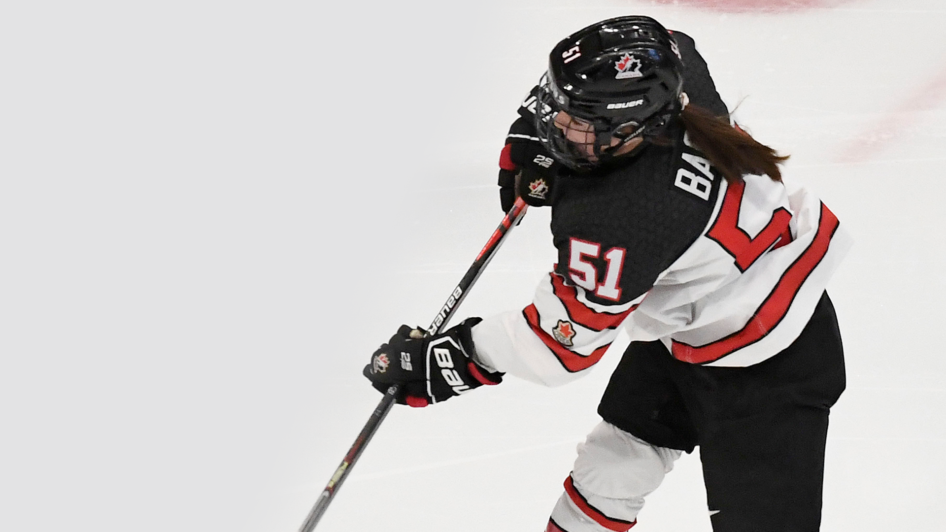 Victoria Bach, Brianne Jenner lead Canadian hockey women to 3game