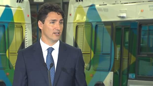 Ottawa, Quebec Join Forces To Boost Public Transit Funding | CBC News