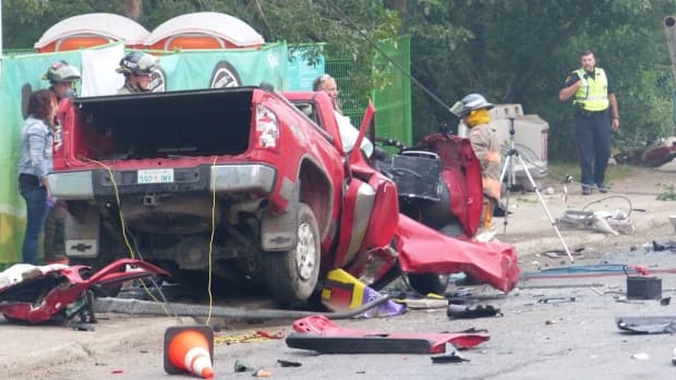 Saskatoon Downtown Crash Leaves 15-year-old Male Driver Dead | CBC News