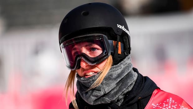 Laurie Blouin Collects Slopestyle Snowboard Gold On Home Snow In Calgary Cbc Sports