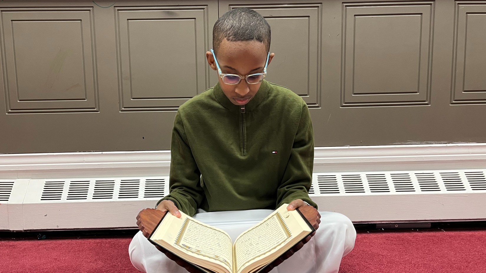 how-this-teen-memorized-the-qur-an-by-age-10-cbc-news