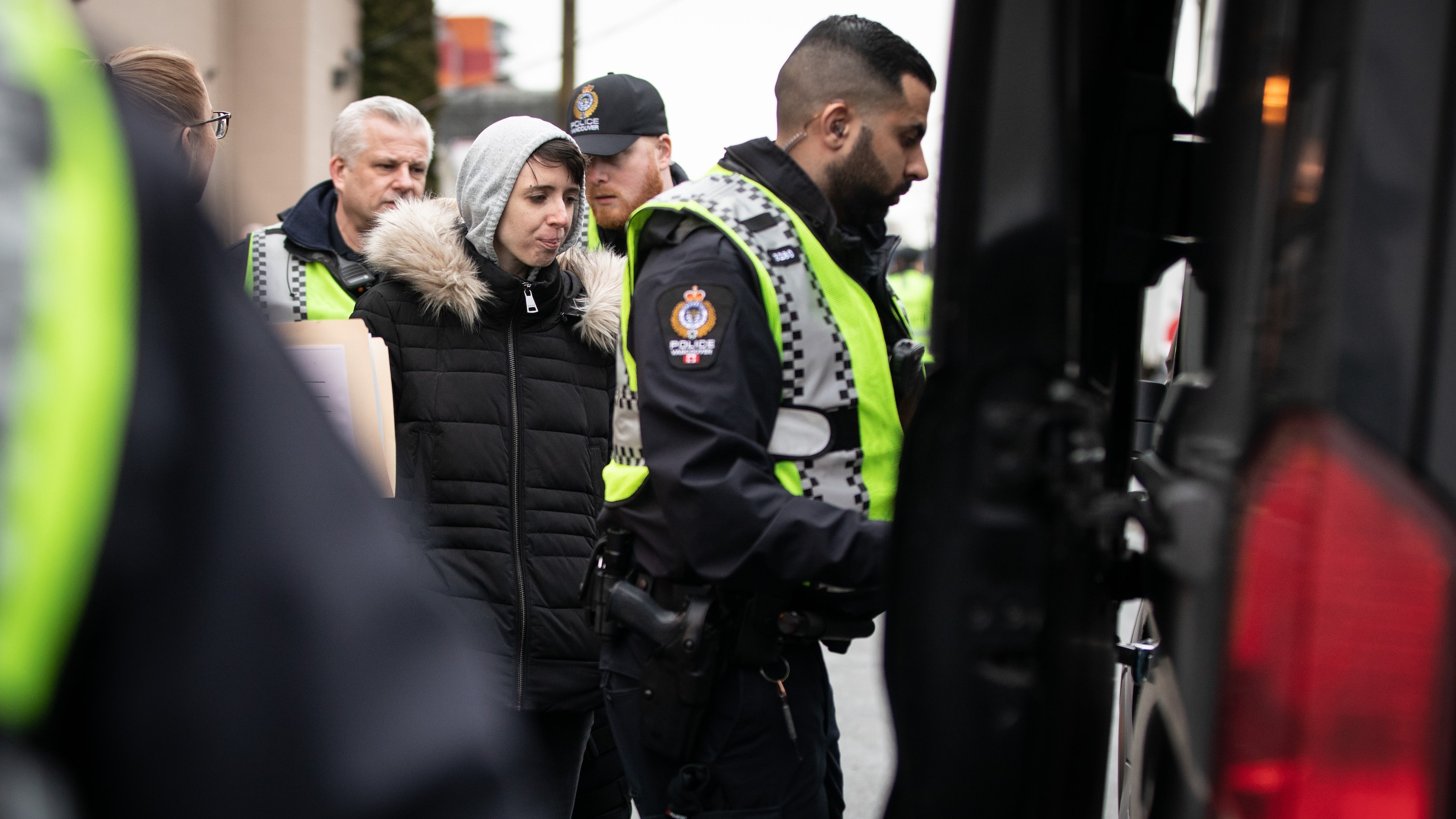 Police arrest protesters at Port of Vancouver blockade | CBC.ca