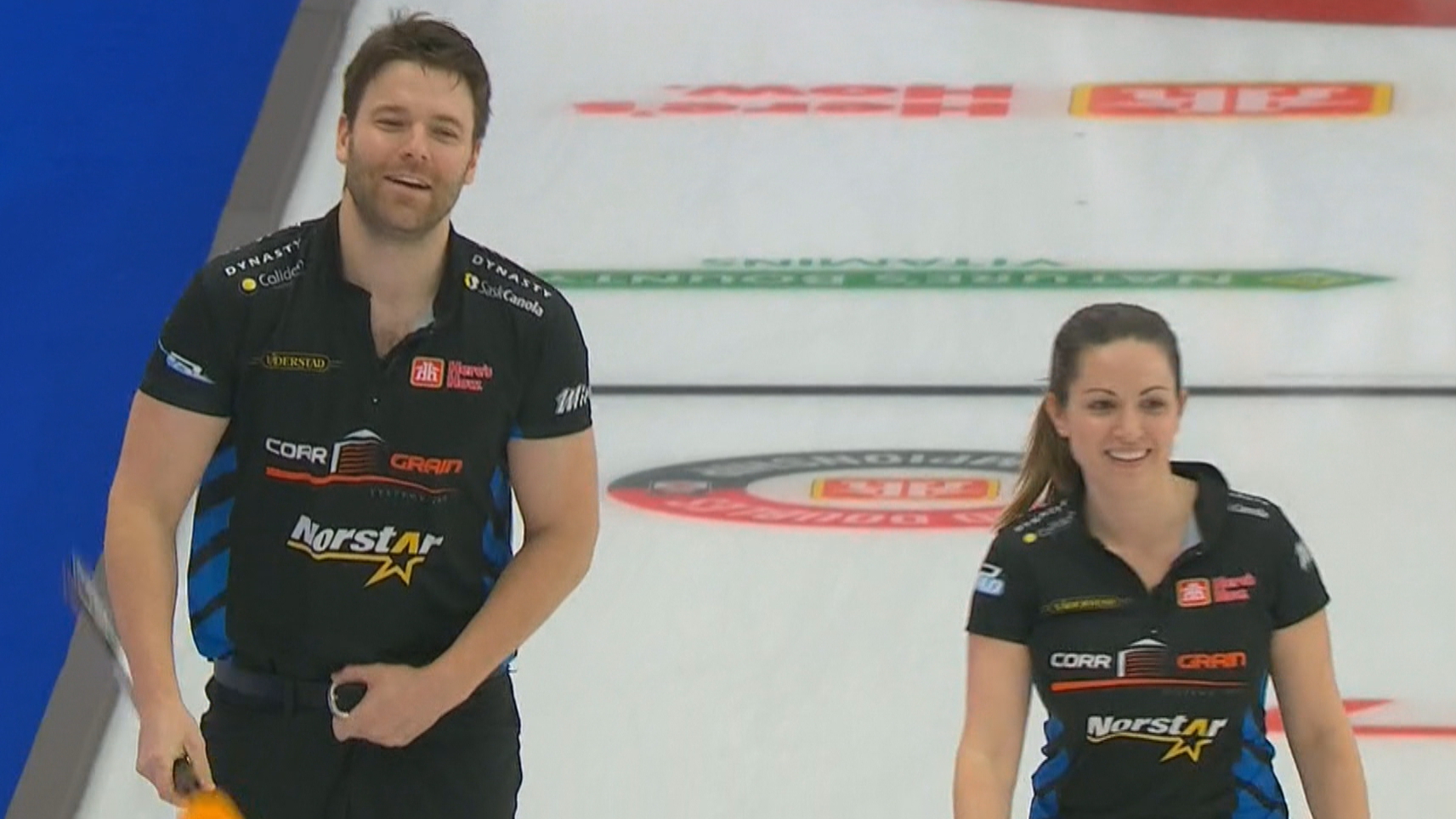 Walker and Muyres stay undefeated, qualify for playoffs at mixed ...