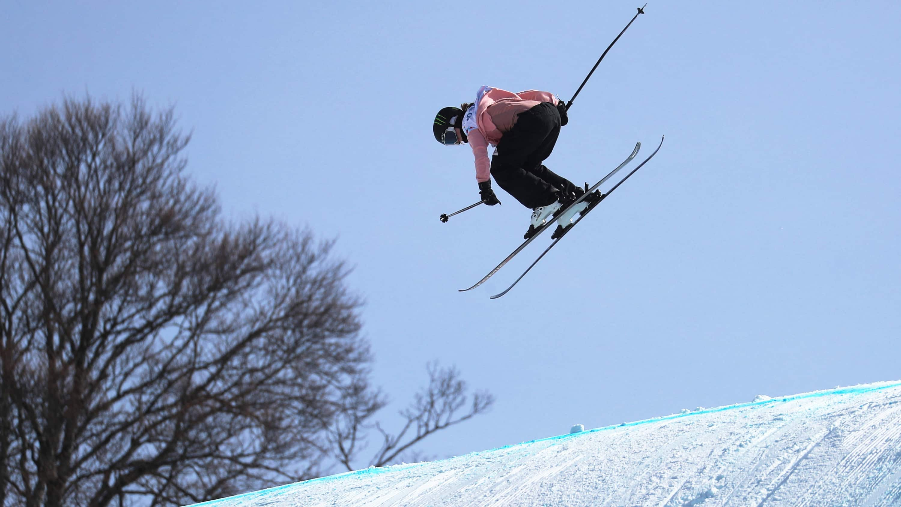 Megan Oldham grabs slopestyle silver for 2nd freestyle skiing world medal