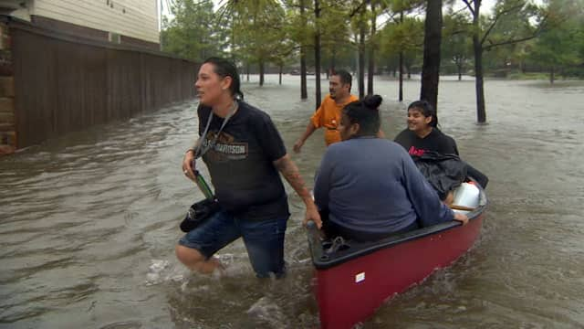 'We're Going Back.' Strangers Help Rescue People Stranded By Harvey ...