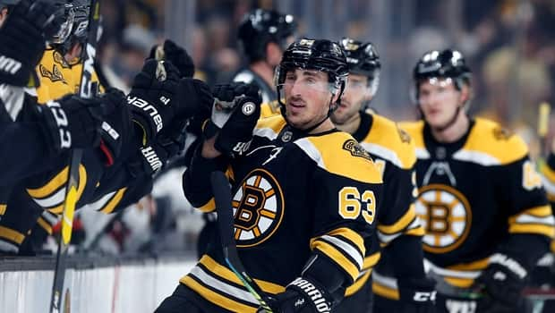 Marchand Leads Bruins Past Blackhawks | CBC.ca