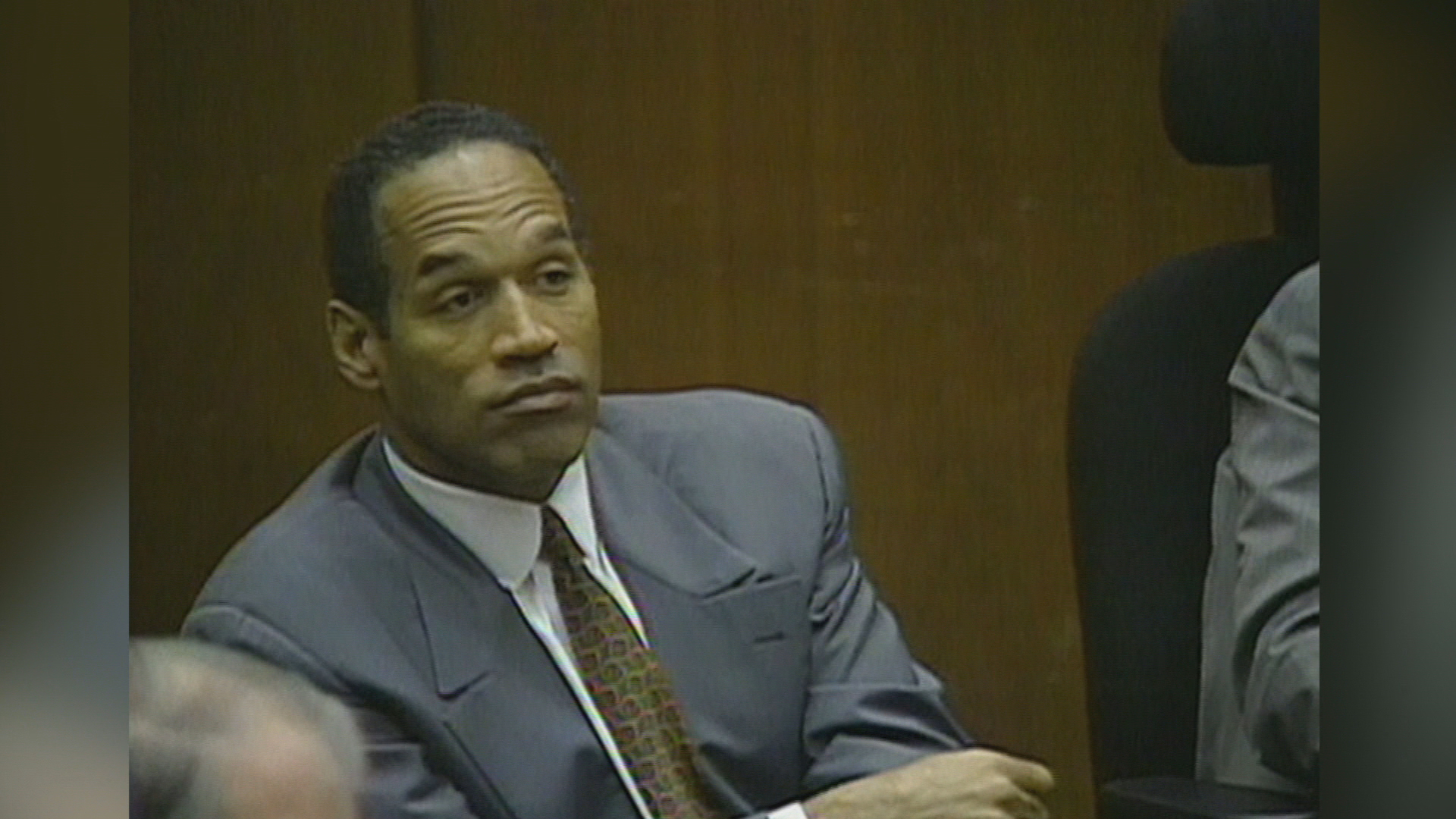 O.J. Simpson case Knife found inconsistent with murder weapon, report