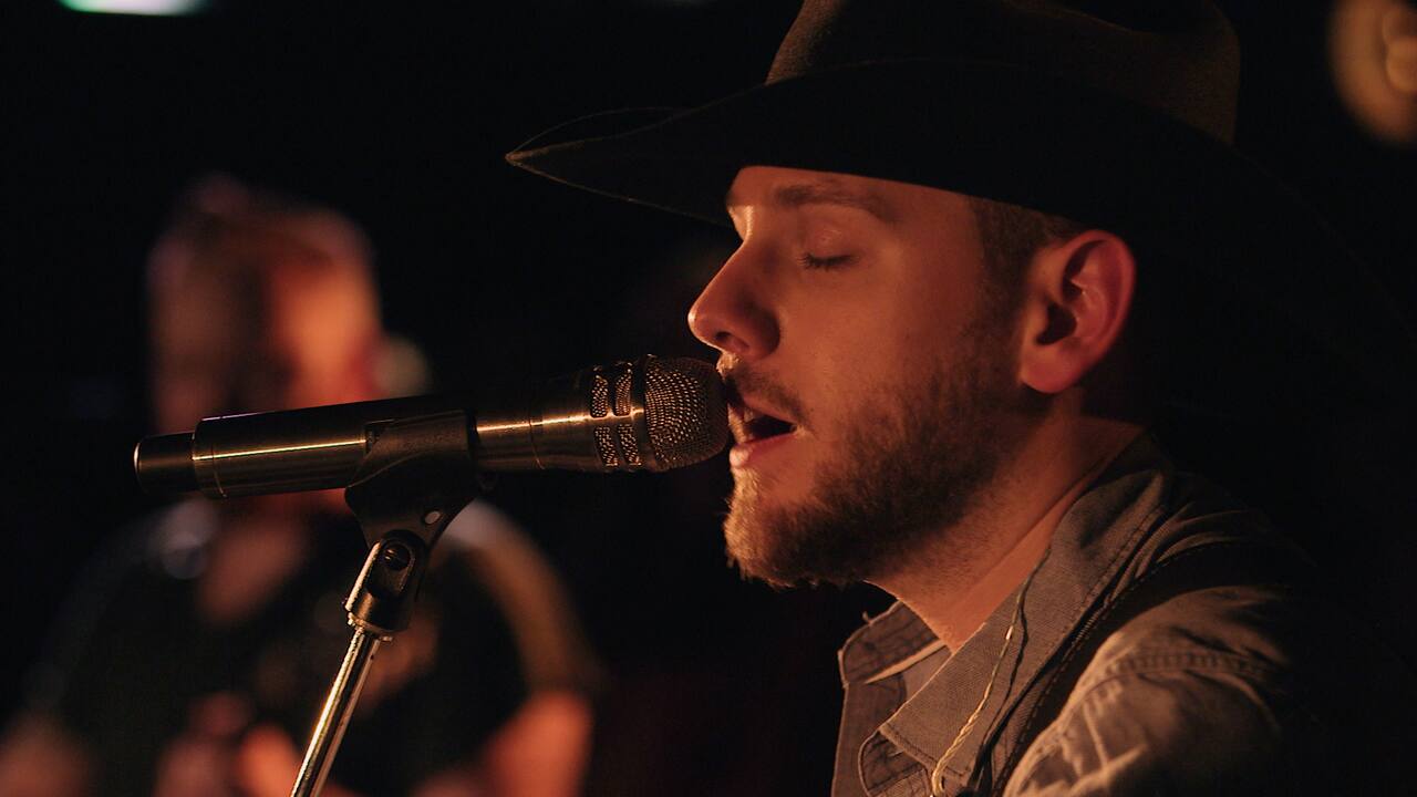 brett kissel to open for