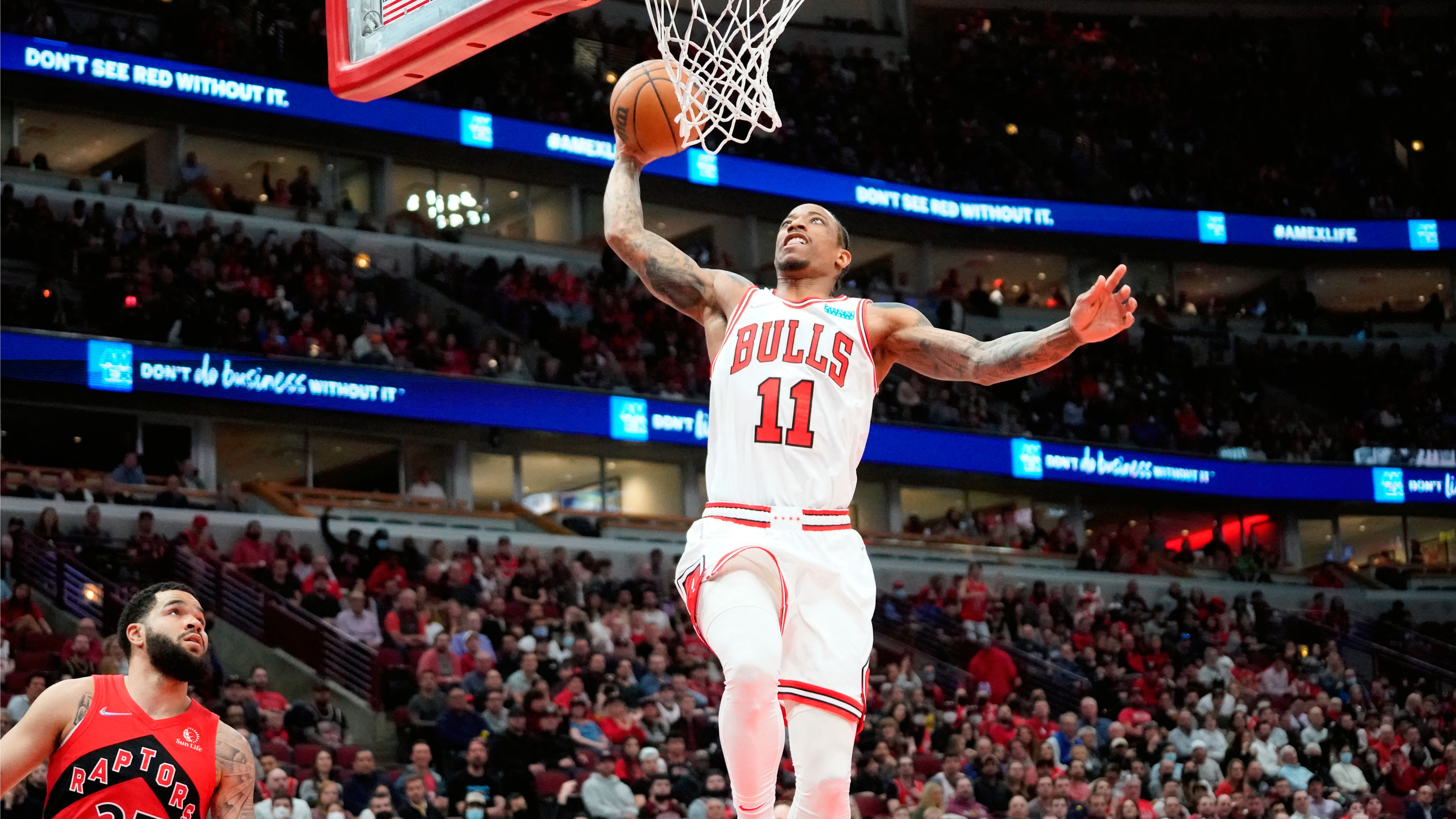 DeRozan, Lavine lead Bulls past Raptors, halt Toronto's road winning ...