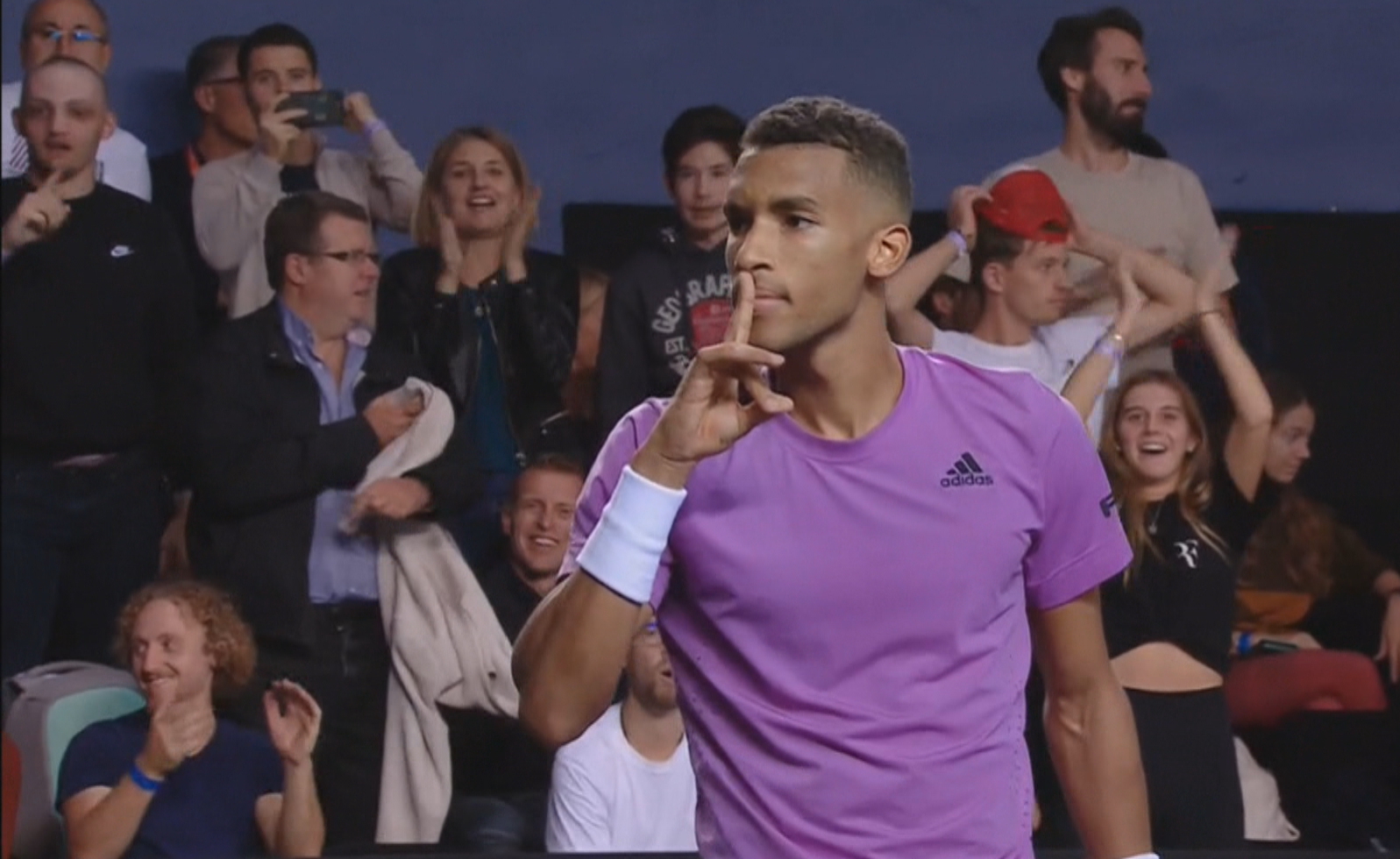 auger-aliassime-qualifies-for-the-atp-finals-with-a-victory-in-3-sets