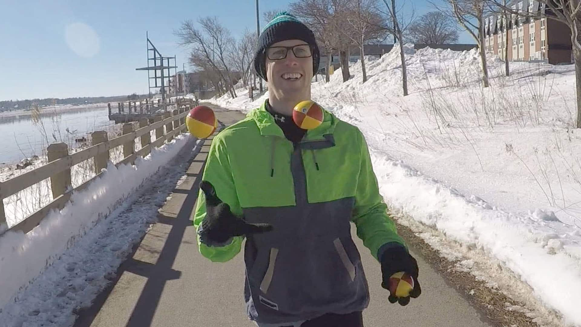 Feel like you're juggling a lot? Try doing it while running a marathon ...