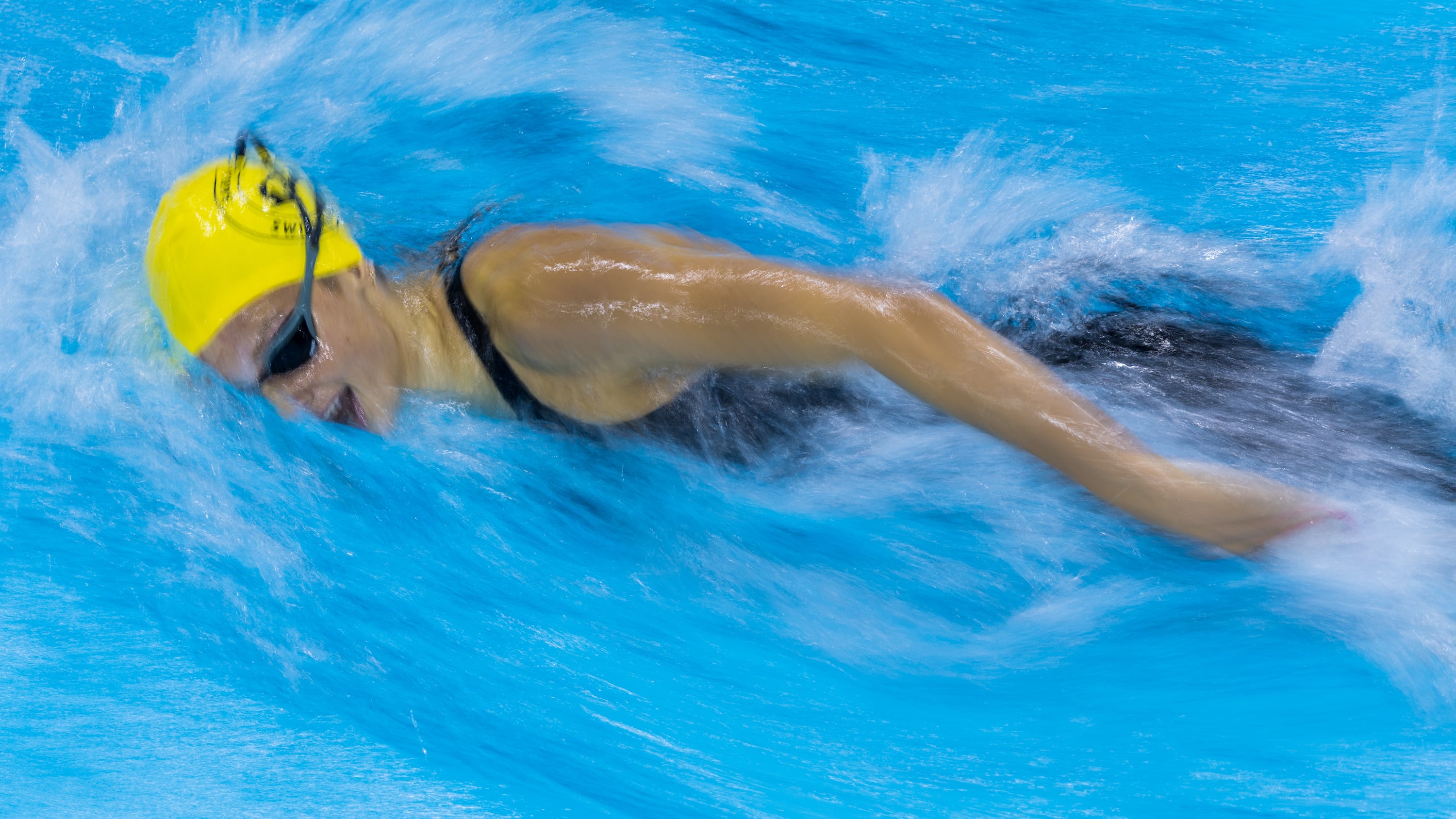 Summer McIntosh Sets Another World Junior, National Record, Headlines ...