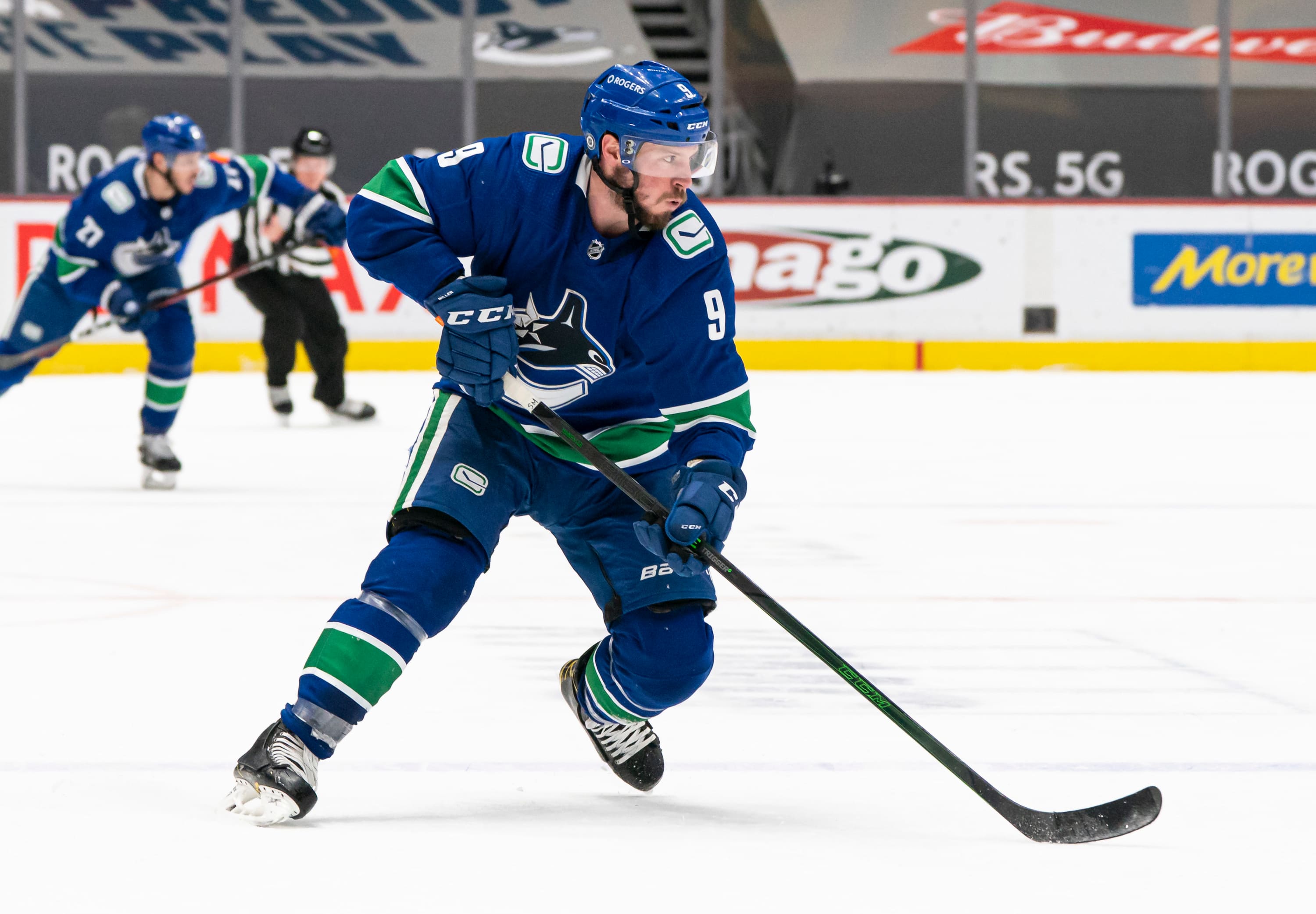 Winnipeg Jets on X: #NHLJets announced today they have agreed to terms  with forward Adam Lowry on a five-year contract with an average annual  value of $3,250,000. DETAILS ➡    /