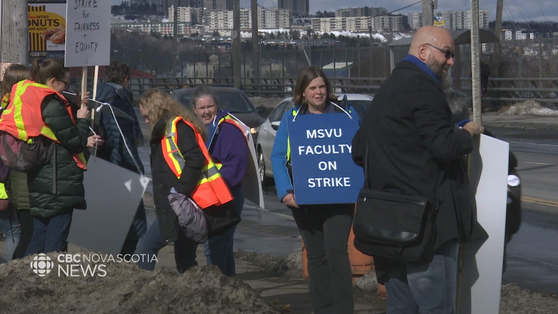 Faculty strike begins at Mount Saint Vincent University CBC.ca