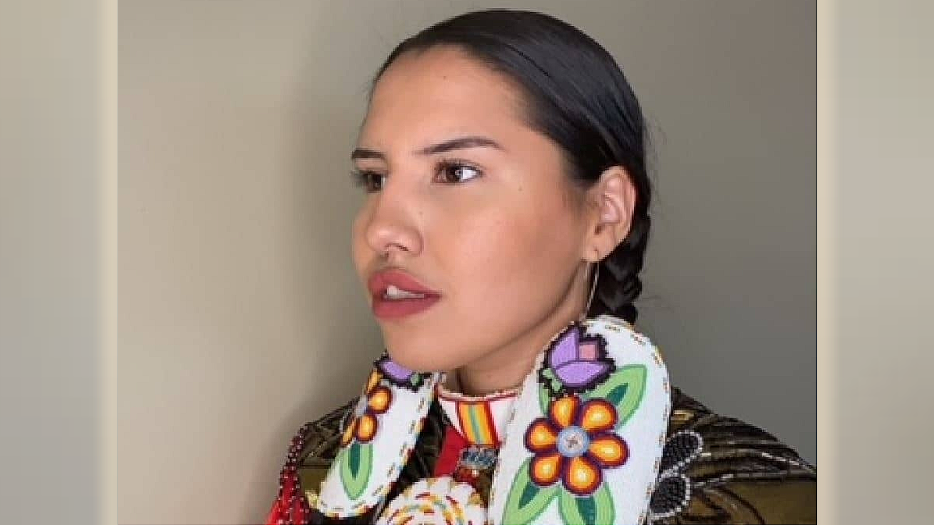 Cree woman uses TikTok to connect thousands with her culture | CBC News