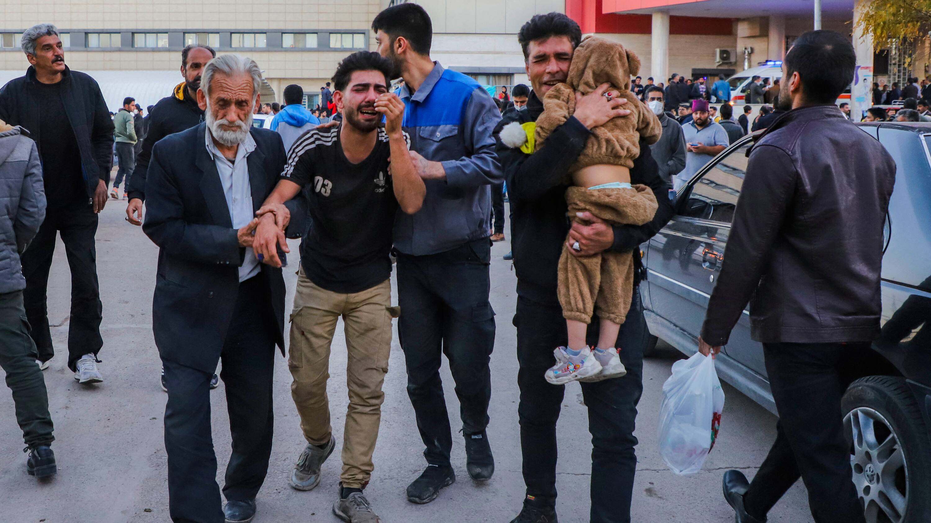 Explosions kill dozens at event honouring Iranian general slain by U.S